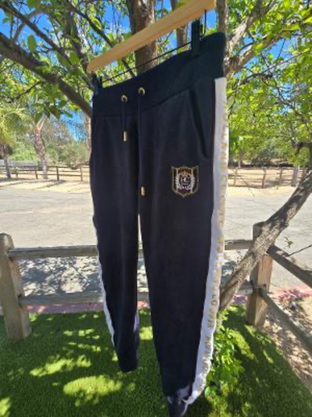 Holland Cooper yummy soft thick sweats - Picture 4 of 4